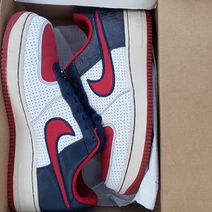 Nike Air Force 1